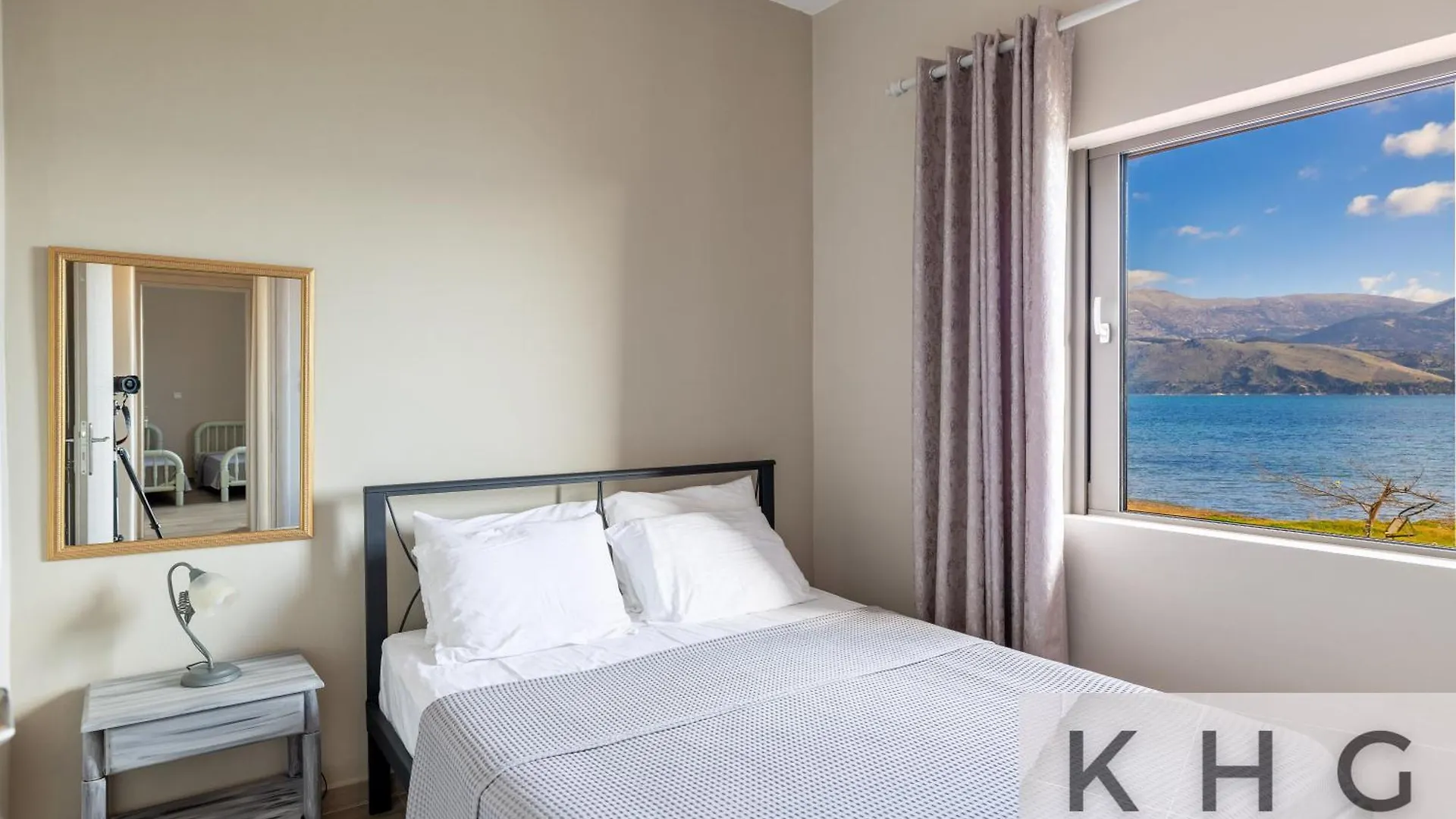 Zoi Studios Lixouri Aparthotel