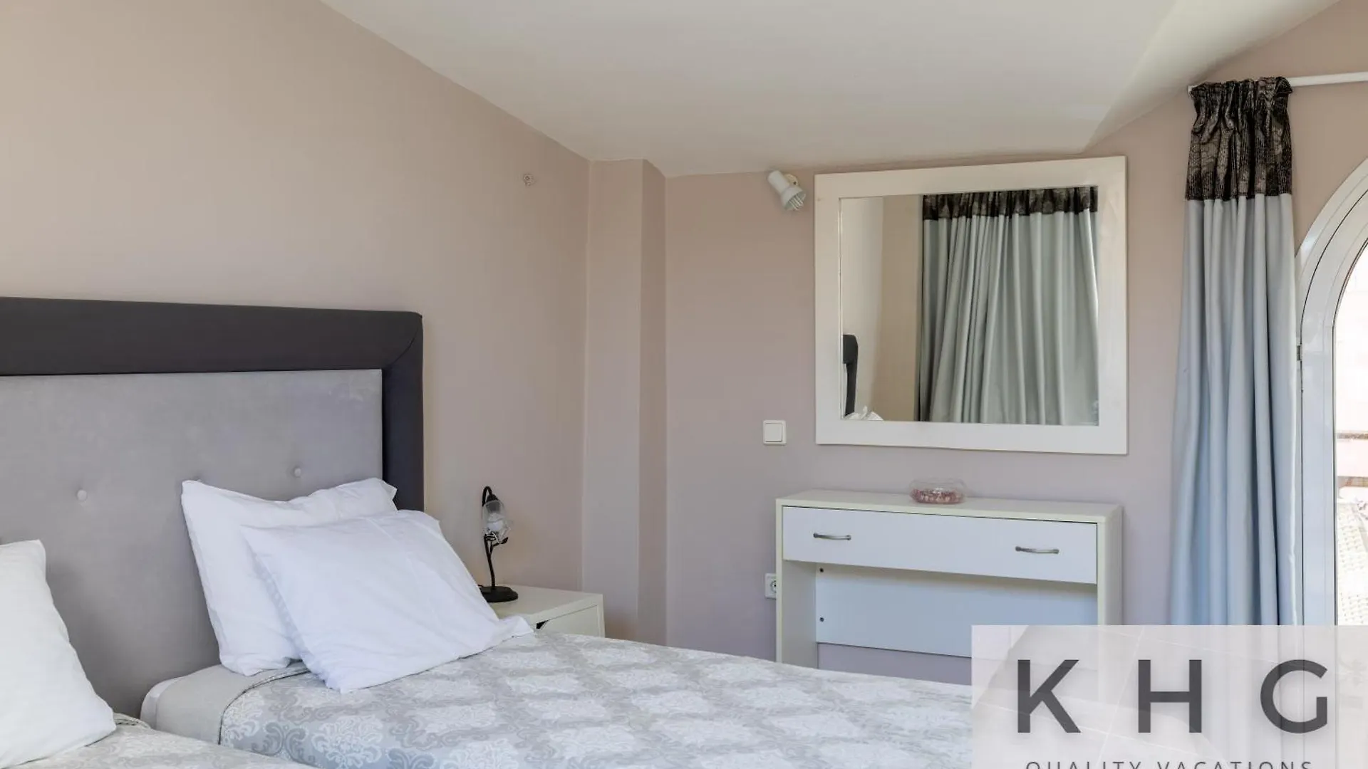 Zoi Studios Lixouri Greece