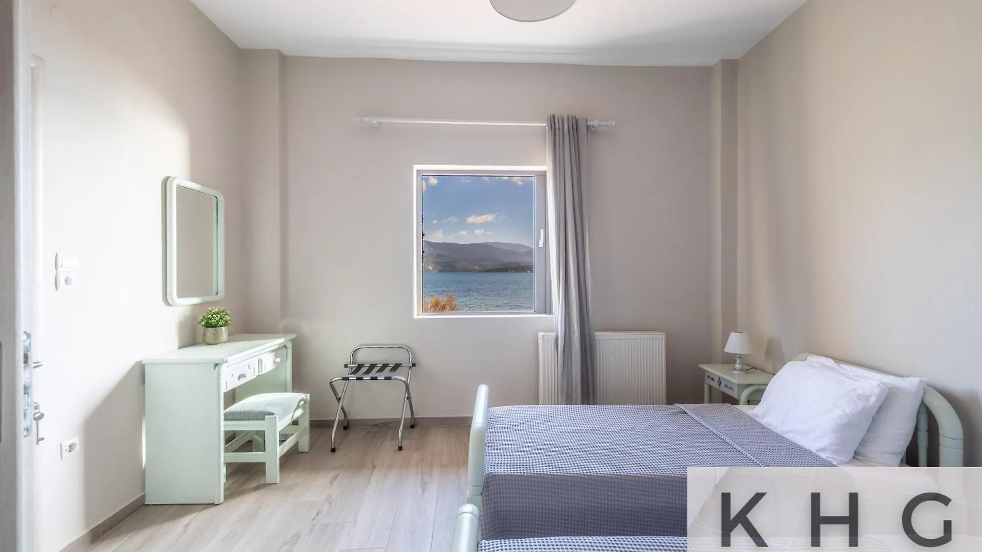 Zoi Studios Lixouri Aparthotel